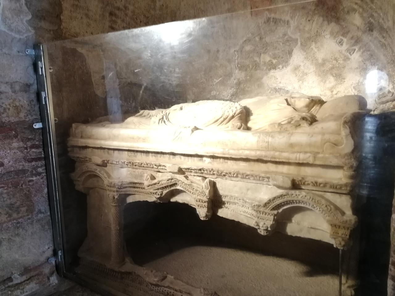 Sarkofag Svetog Nikole, pronađen u staroj crkvi 2017. godine - Djeda Mraz ipak nije rođen na Sjevernom polu ?!?